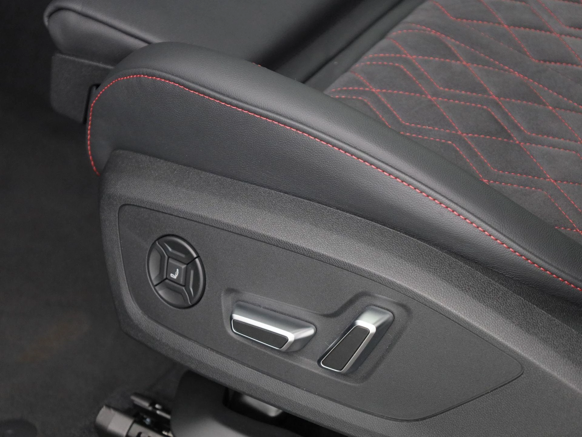 Hoofdafbeelding Audi Q6 e-tron