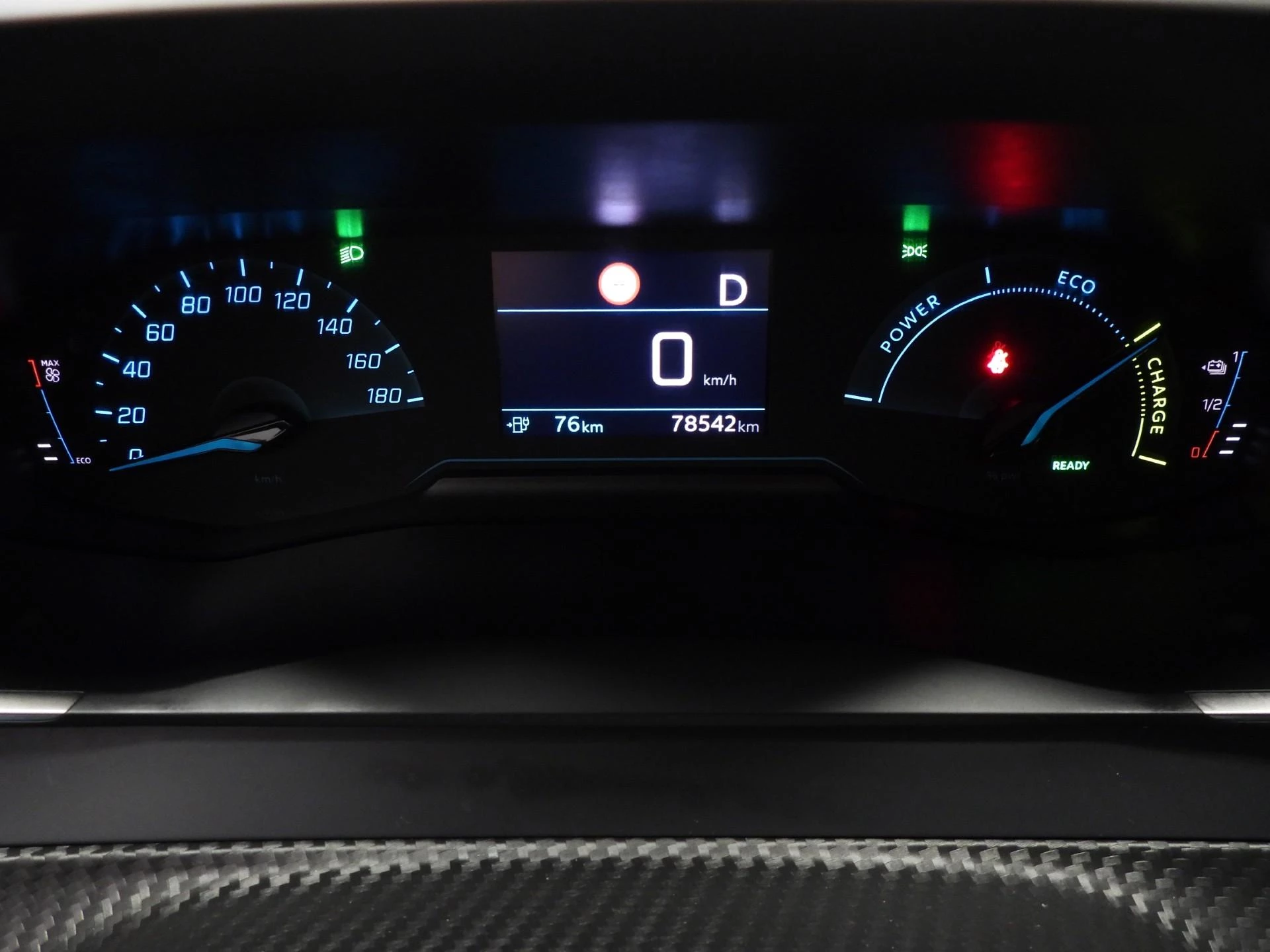 Hoofdafbeelding Peugeot e-208