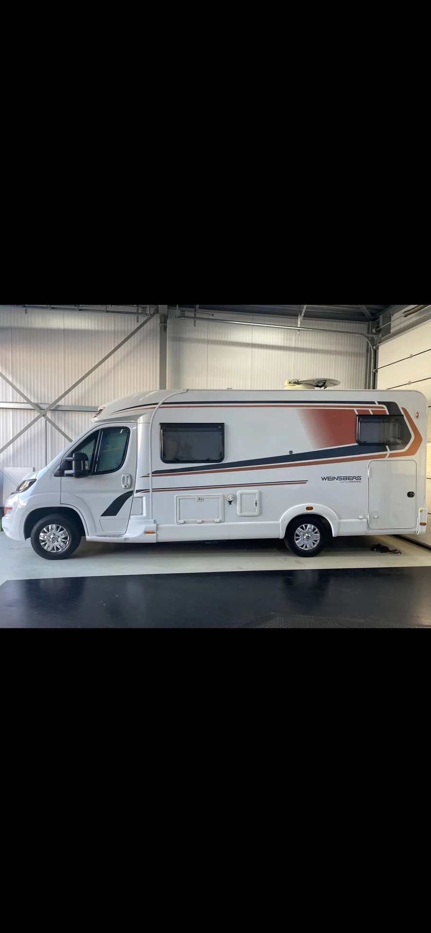 Hoofdafbeelding Weinsberg R57