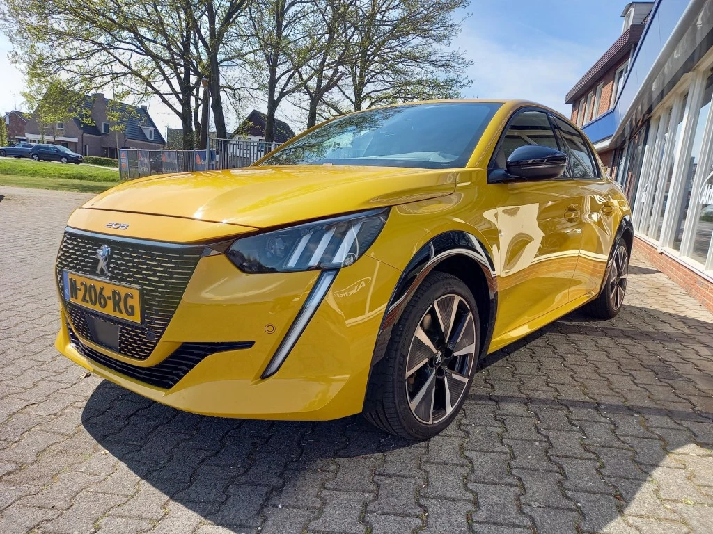 Hoofdafbeelding Peugeot e-208