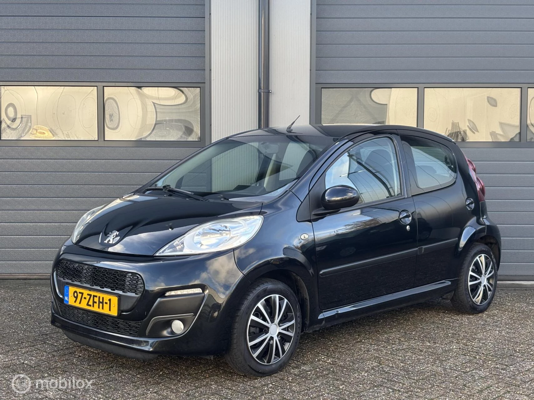 Hoofdafbeelding Peugeot 107