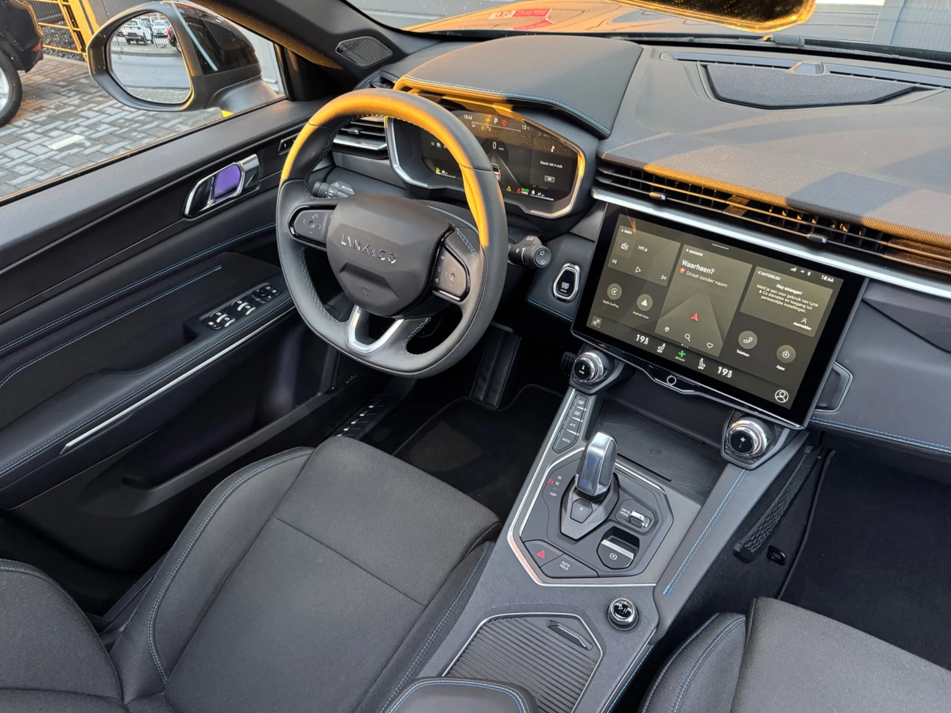 Hoofdafbeelding Lynk & Co 01