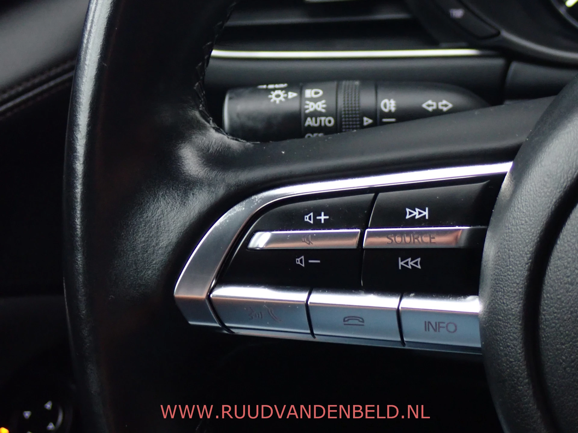 Hoofdafbeelding Mazda 3