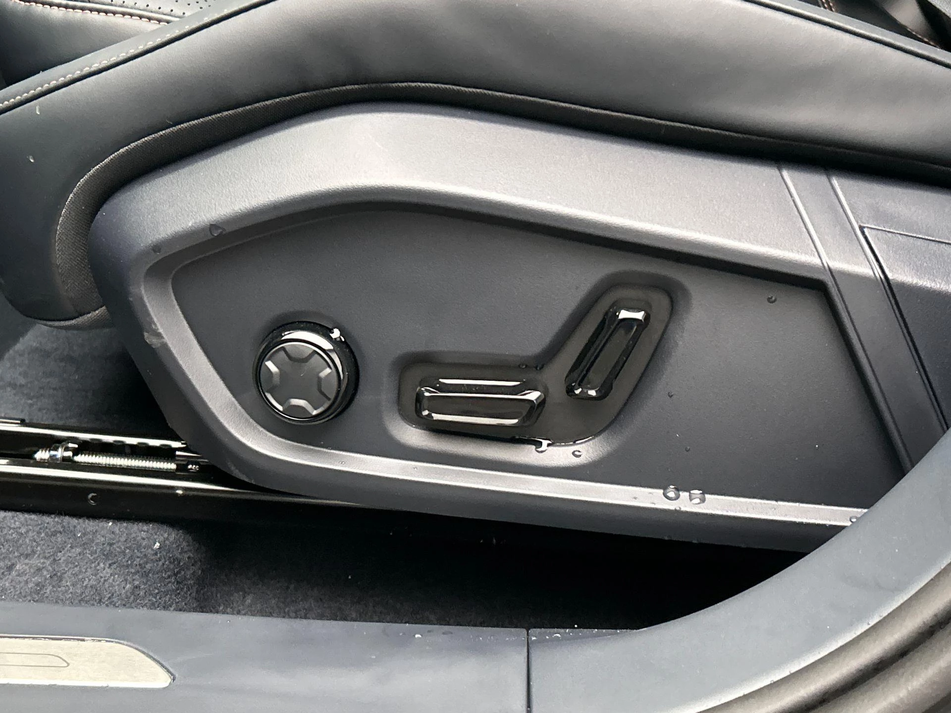 Hoofdafbeelding Lynk & Co 08