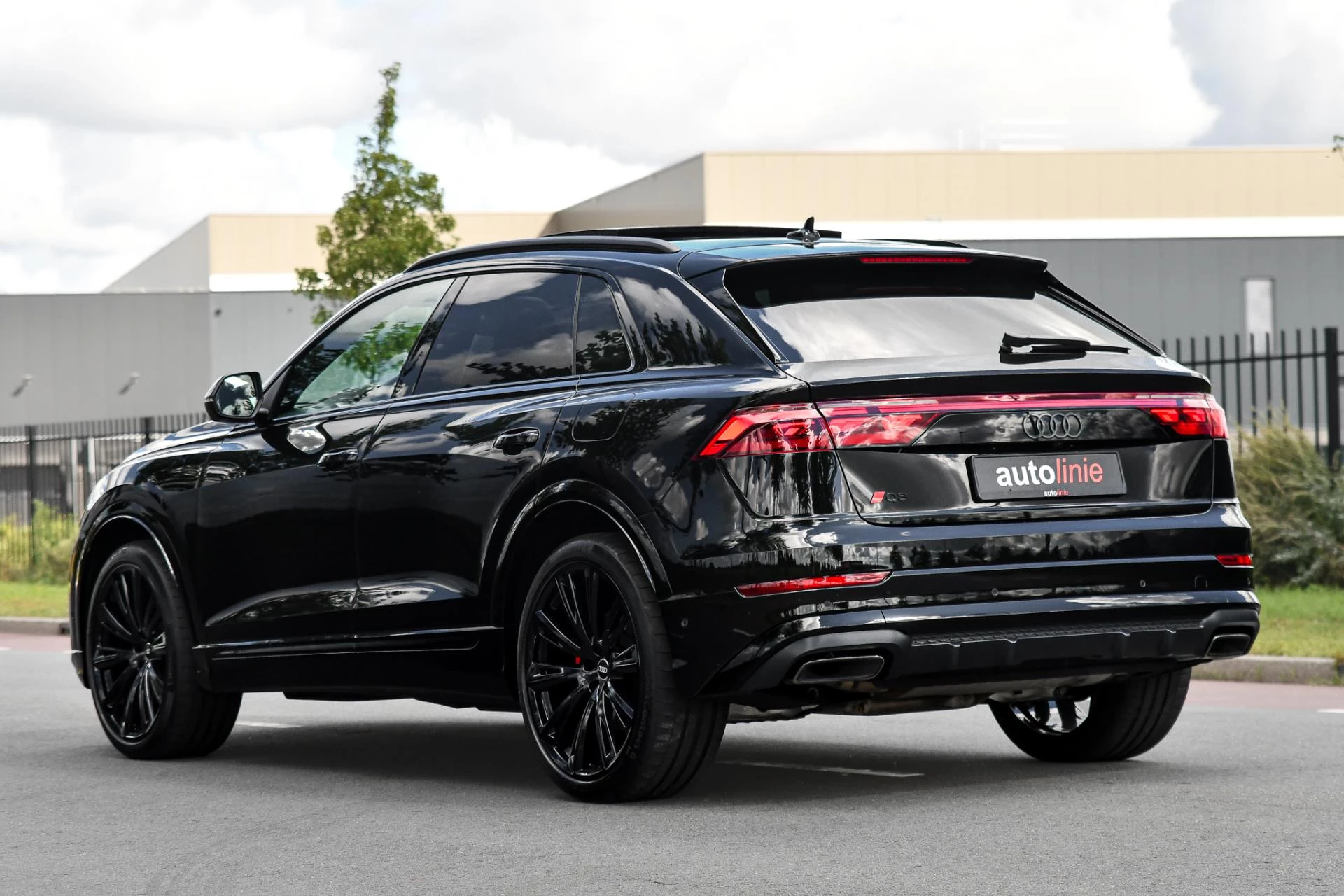 Hoofdafbeelding Audi Q8