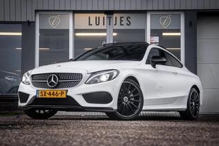 Hoofdafbeelding Mercedes-Benz C-Klasse Mercedes-Benz C-klasse Coupé 200 AMG 184pk Pano-dak I Carplay I Dealer-ond. I Topconditie.