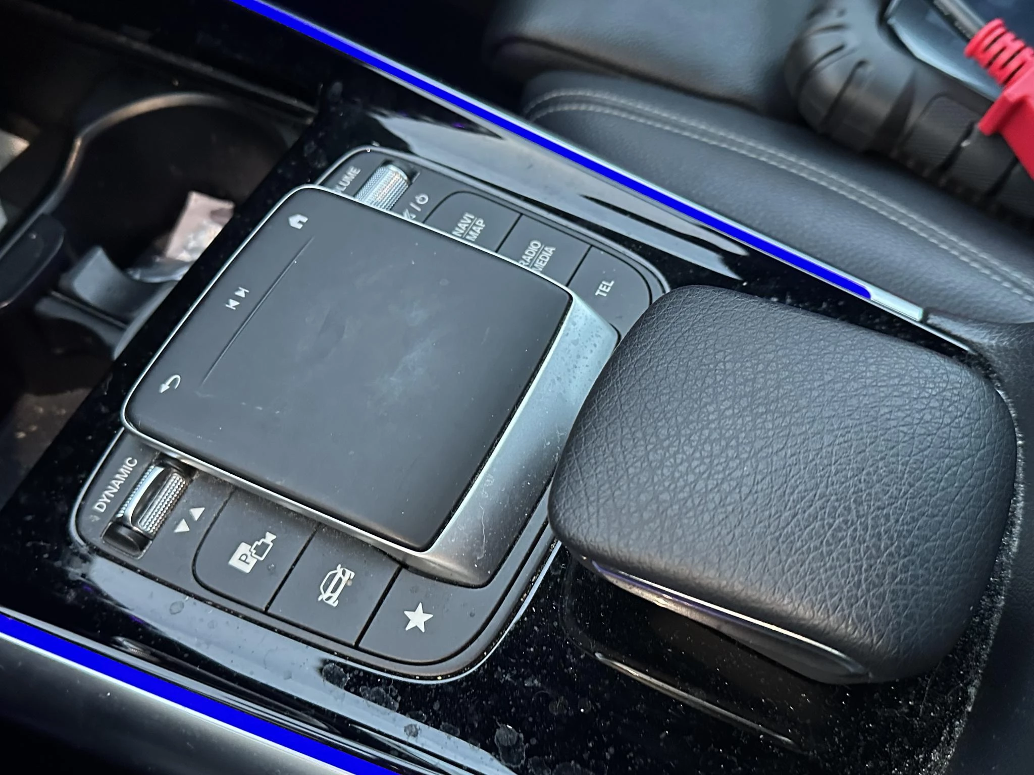 Hoofdafbeelding Mercedes-Benz EQA