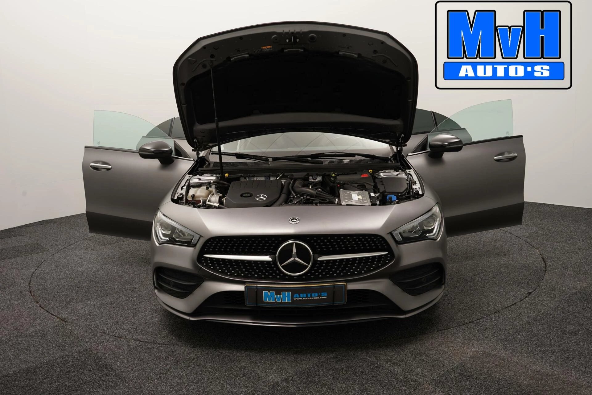 Hoofdafbeelding Mercedes-Benz CLA