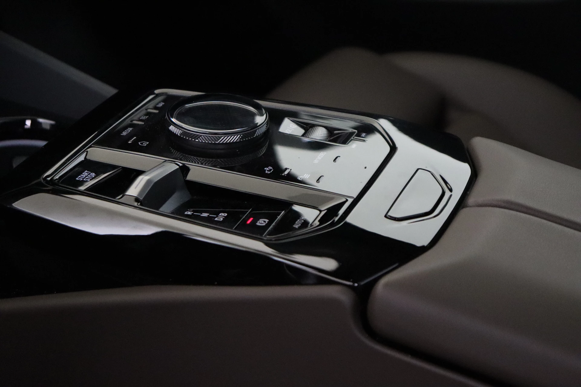 Hoofdafbeelding BMW i5