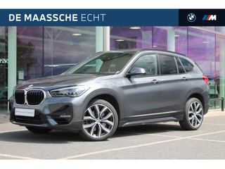 BMW X1 sDrive20i High Executive Sport Line Automaat / Panoramadak / Trekhaak / Sportstoelen / Achteruitrijcamera / LED / Head-Up / Park Assistant