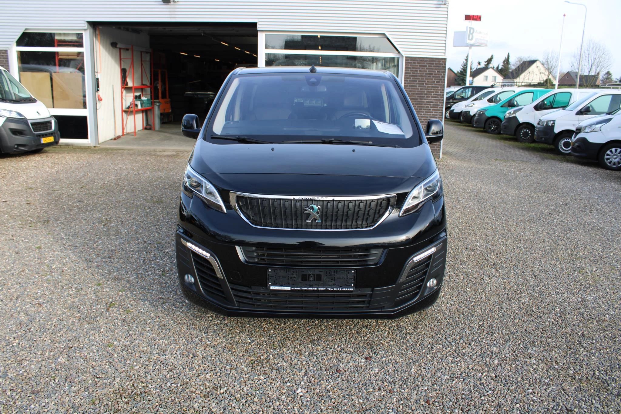 Hoofdafbeelding Peugeot e-Traveller