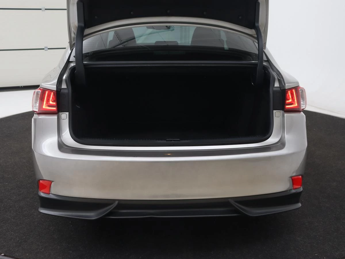 Hoofdafbeelding Lexus IS