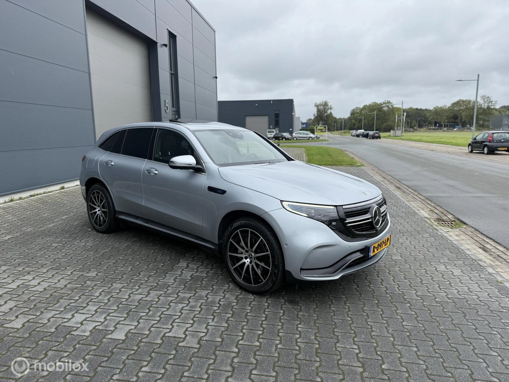 Hoofdafbeelding Mercedes-Benz EQC