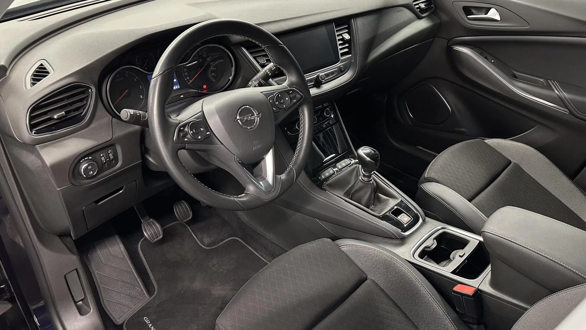 Hoofdafbeelding Opel Grandland X