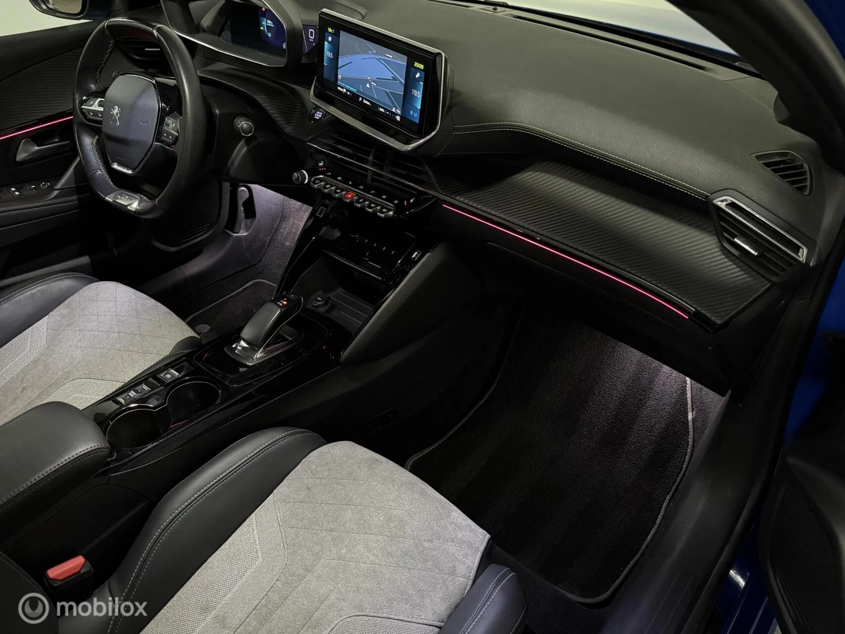 Hoofdafbeelding Peugeot e-208