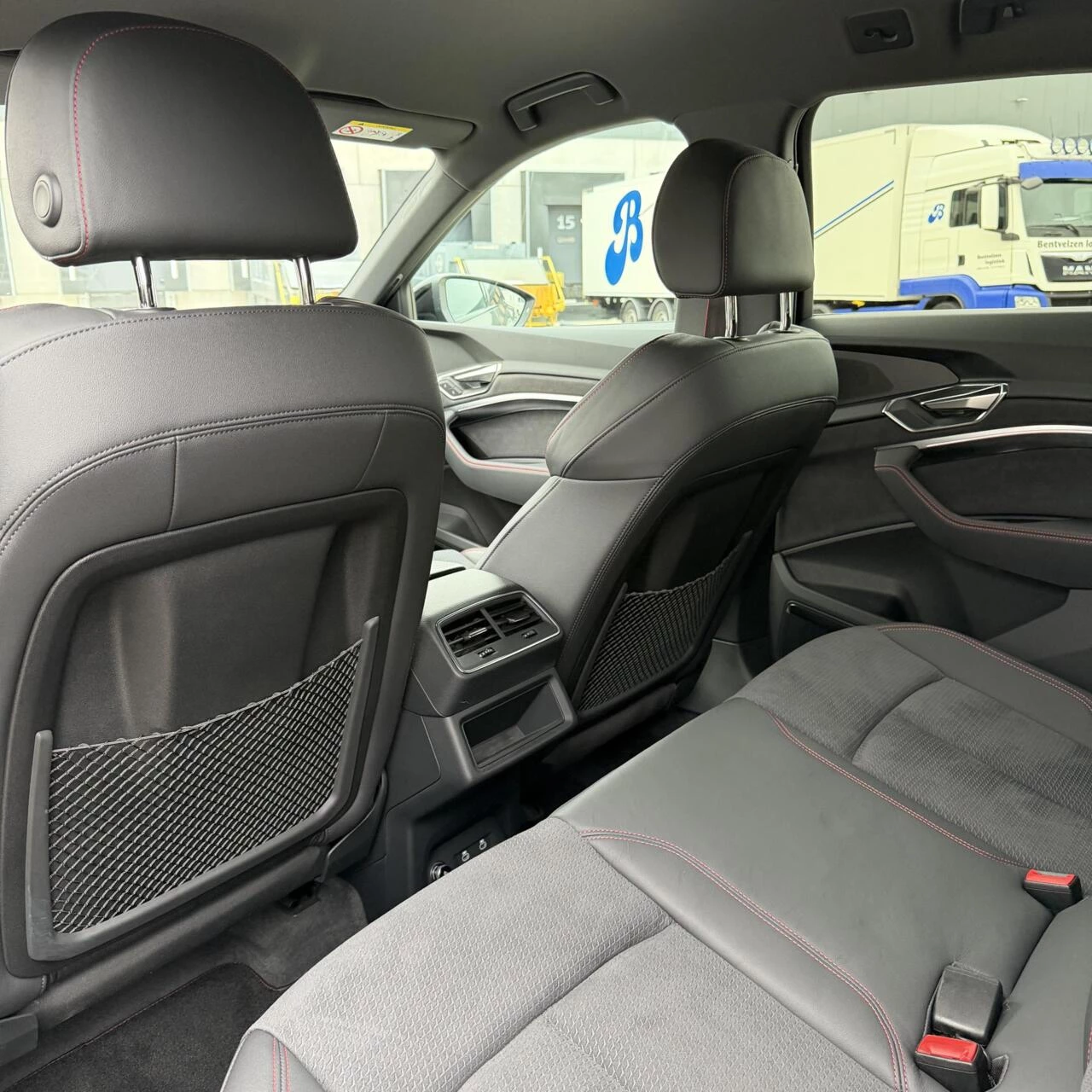 Hoofdafbeelding Audi Q8 e-tron