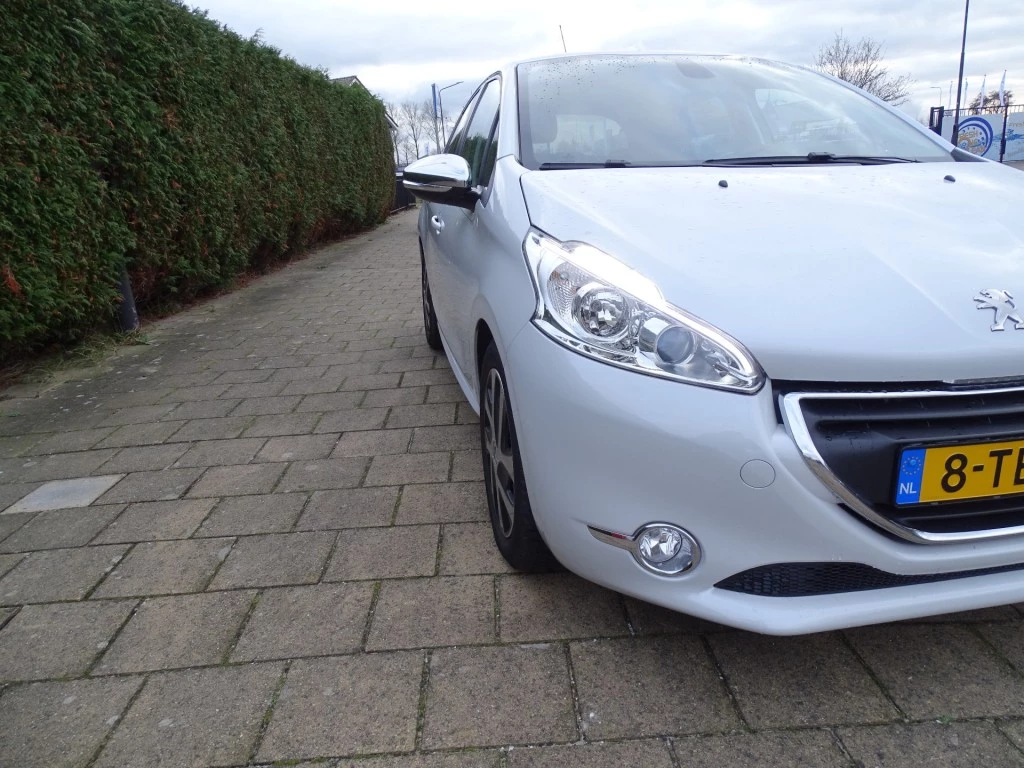 Hoofdafbeelding Peugeot 208