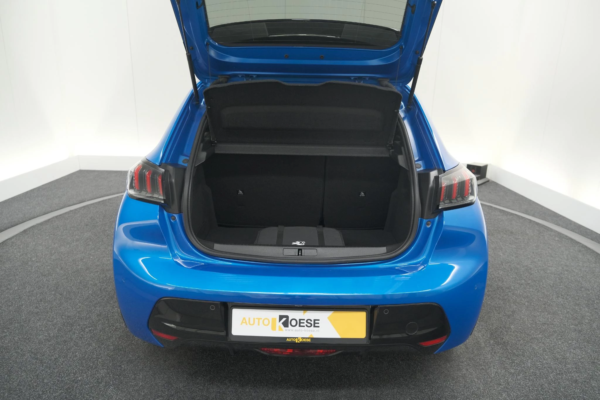 Hoofdafbeelding Peugeot e-208