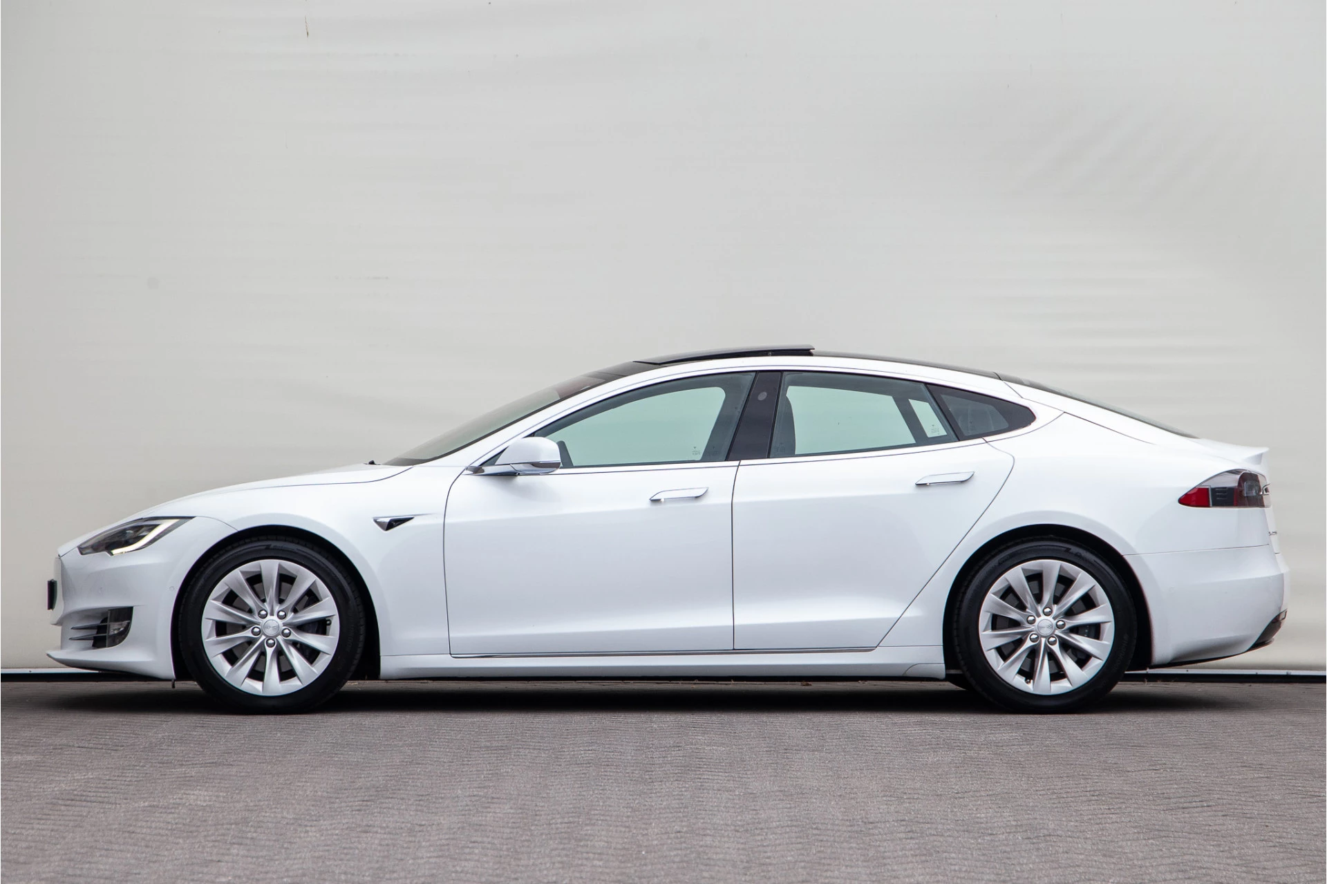 Hoofdafbeelding Tesla Model S