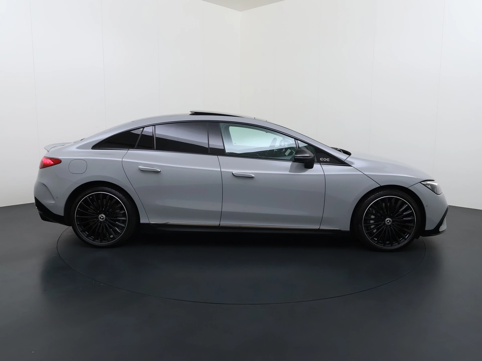 Hoofdafbeelding Mercedes-Benz EQE