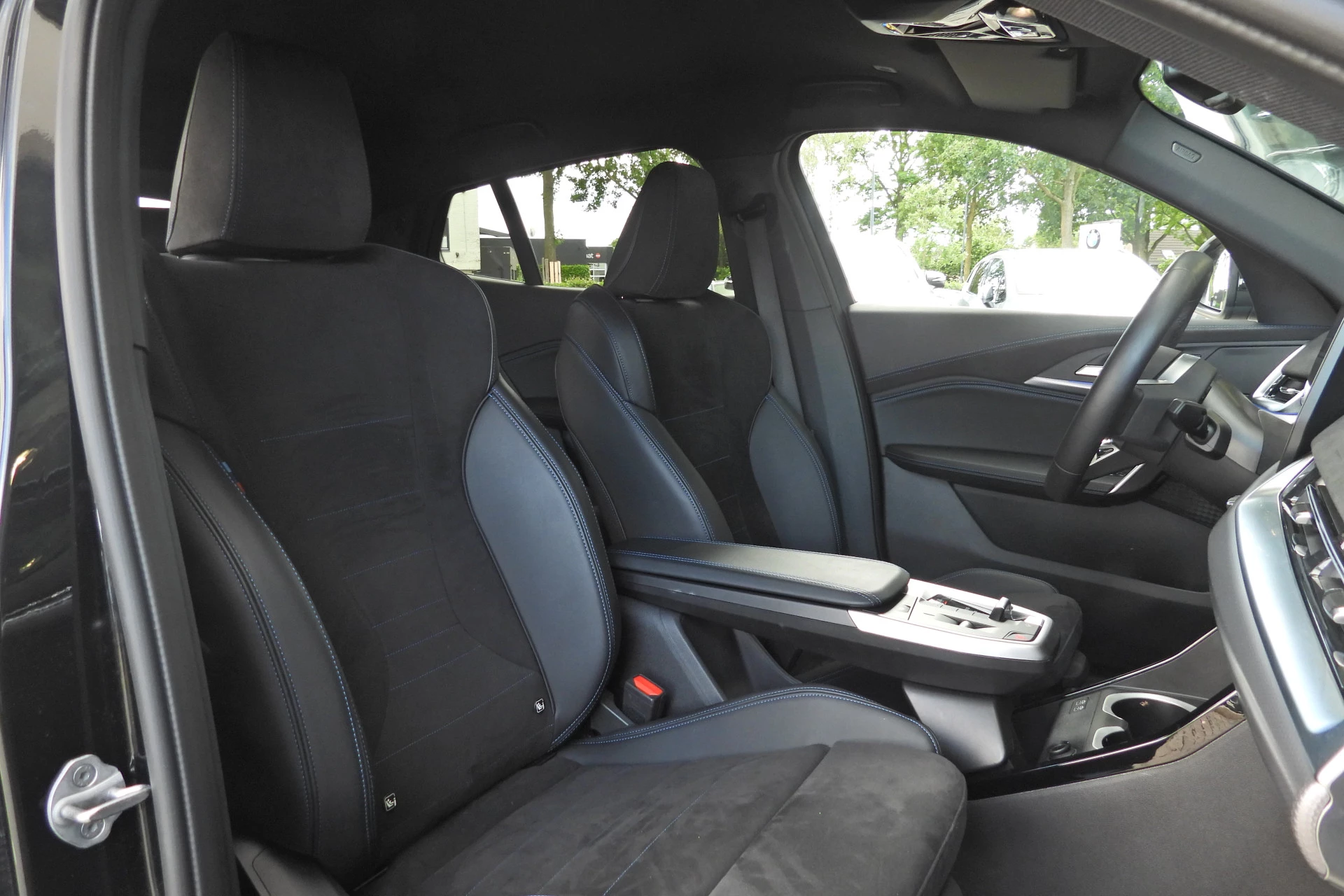 Hoofdafbeelding BMW iX2