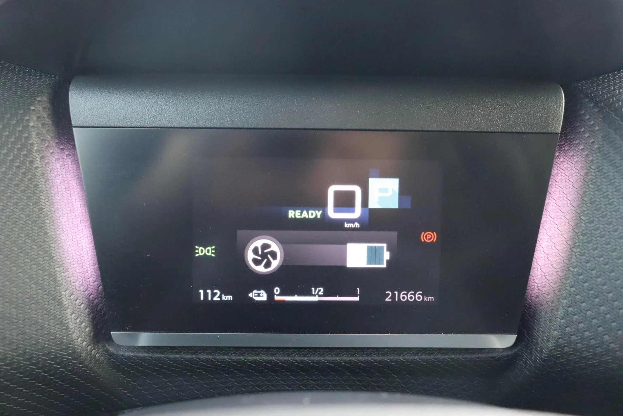 Hoofdafbeelding Citroën ë-C4
