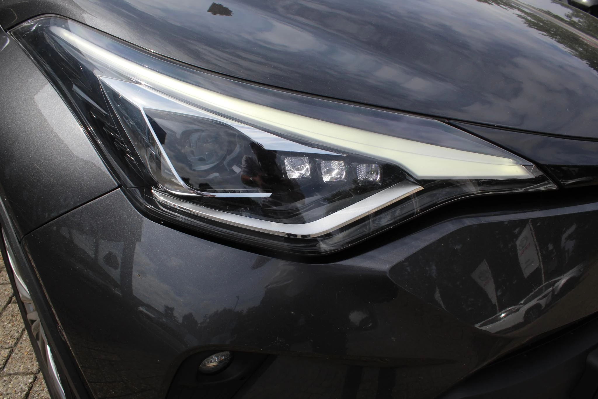 Hoofdafbeelding Toyota C-HR