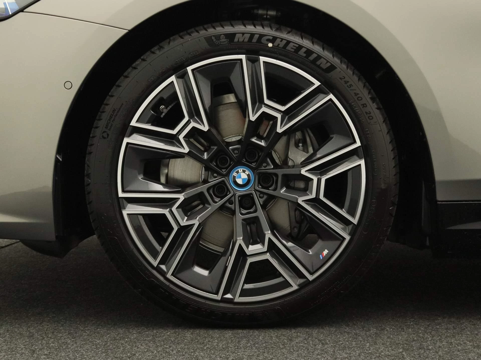 Hoofdafbeelding BMW i5