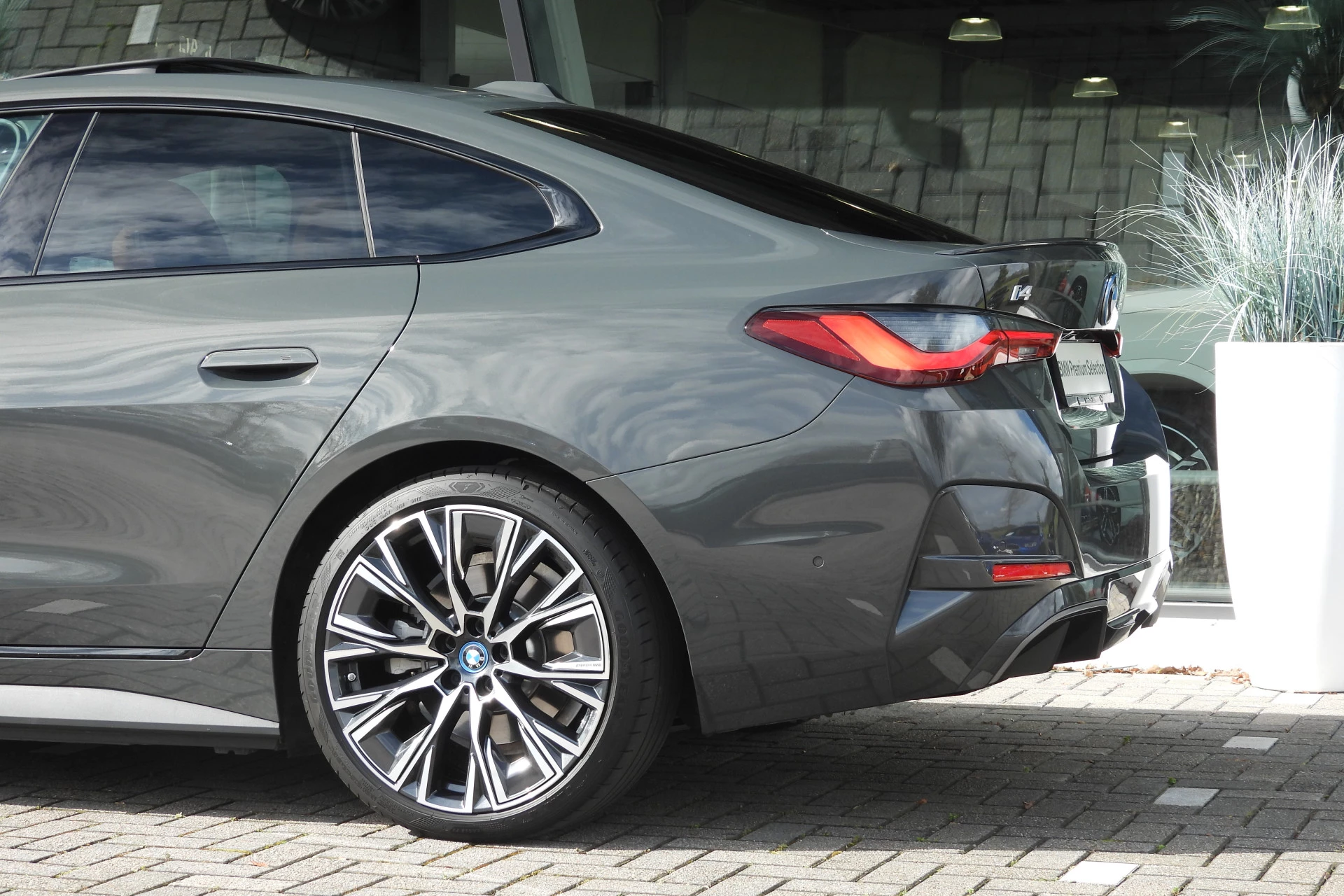 Hoofdafbeelding BMW i4