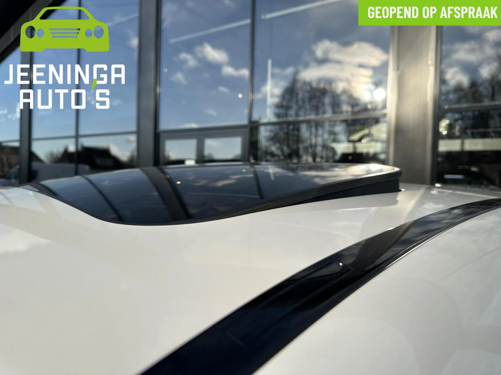 Hoofdafbeelding Mercedes-Benz EQC