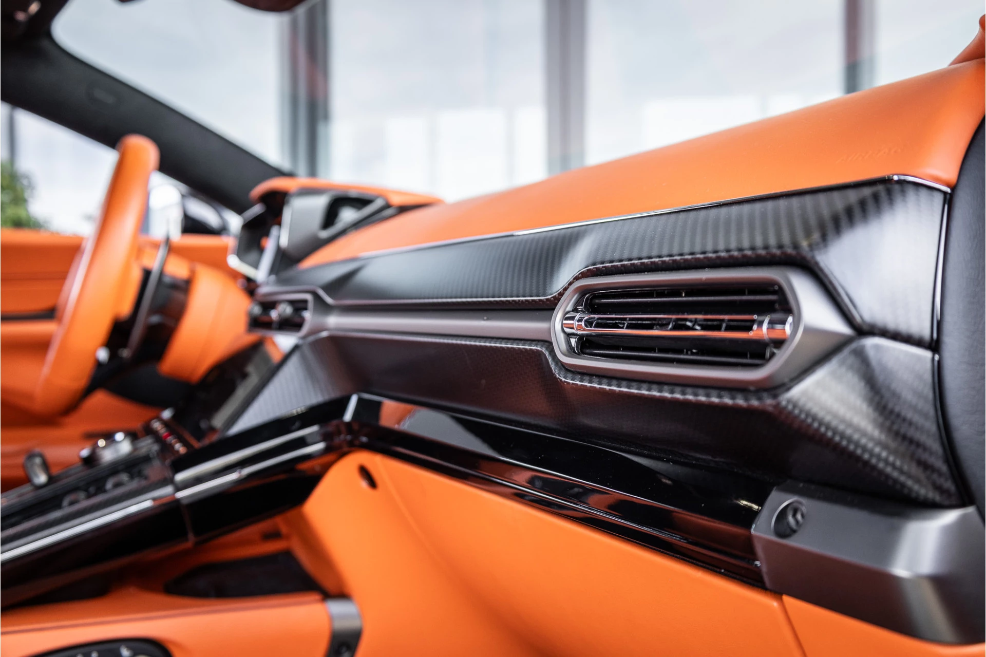 Hoofdafbeelding Aston Martin V8 Vantage