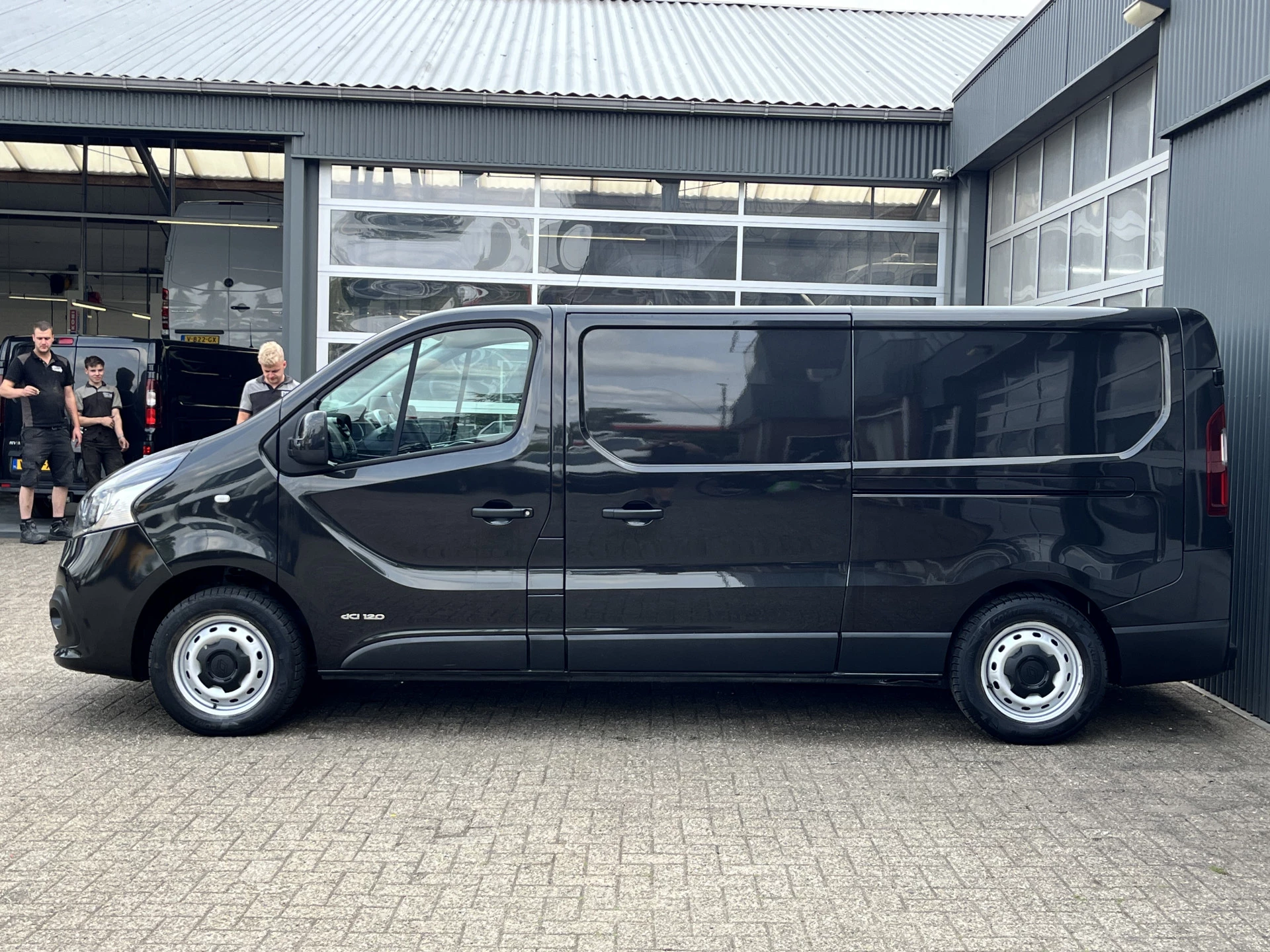 Hoofdafbeelding Nissan NV300