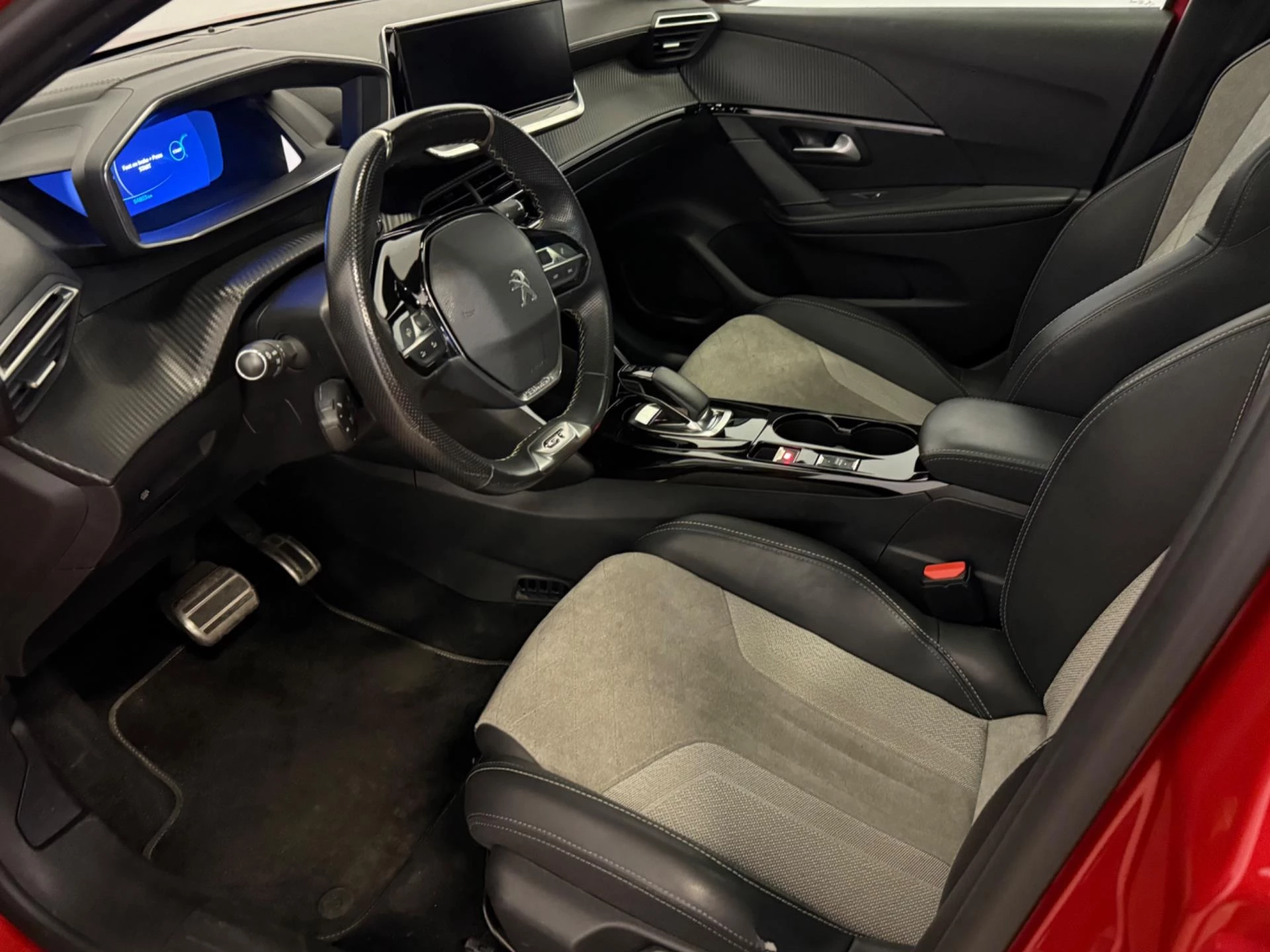 Hoofdafbeelding Peugeot e-208