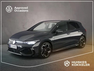 Hoofdafbeelding Volkswagen Golf Volkswagen Golf R-Line Edition 1.5 eTSI 150pk DSG Automaat Achteruitrijcamera, Adaptive cruise control, Navigatie, LED koplampen, Stuurwiel verwarmd, Parkeersensoren, Stoelverwarming