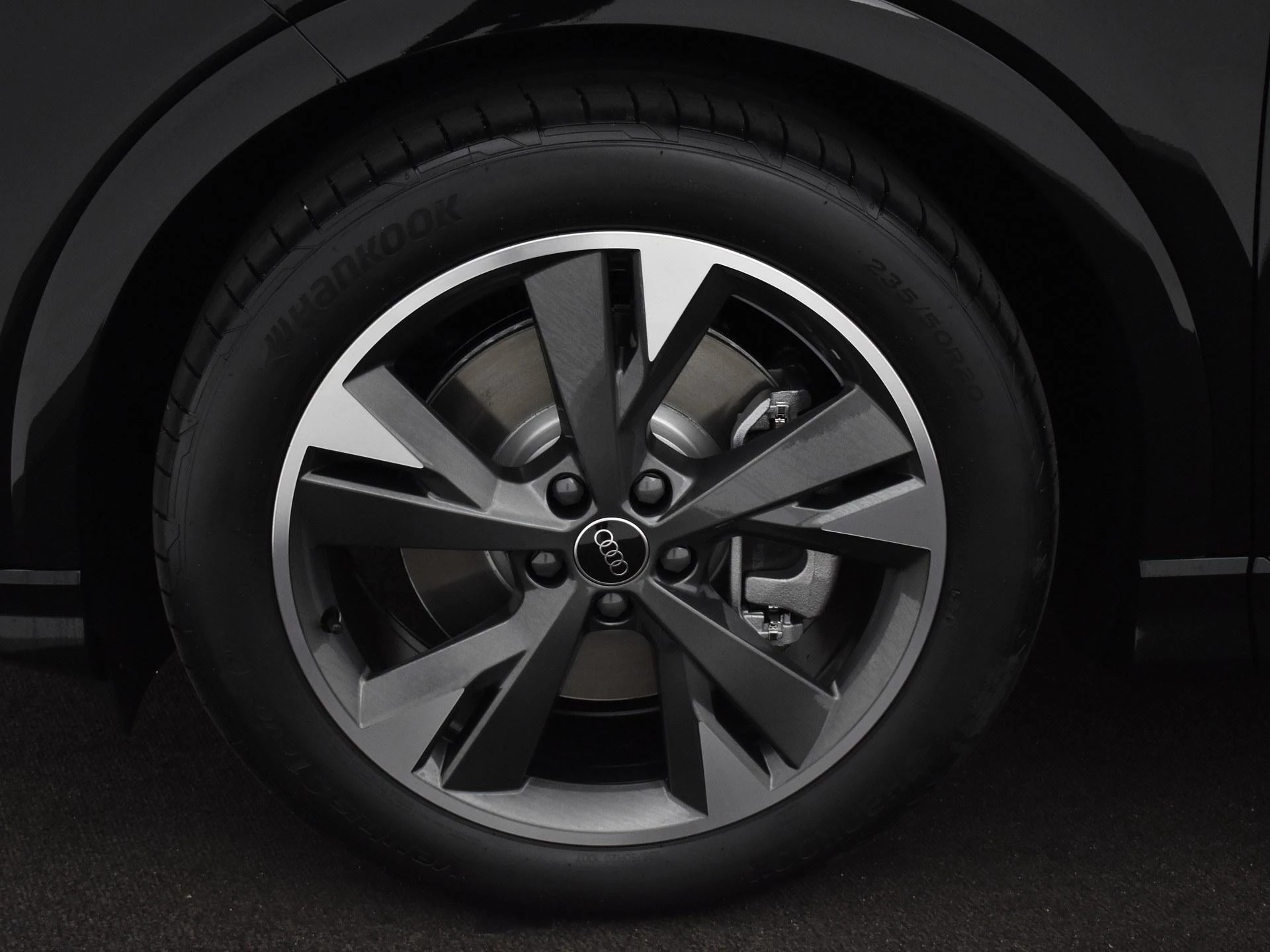 Hoofdafbeelding Audi Q4 e-tron