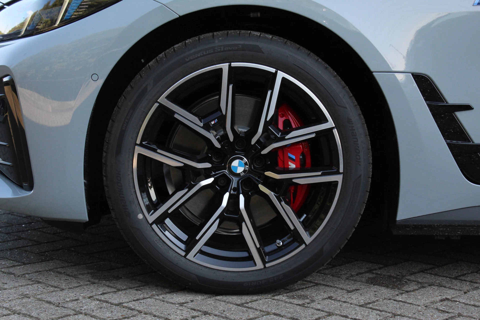 Hoofdafbeelding BMW i4