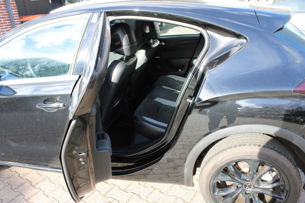 Hoofdafbeelding DS DS 4