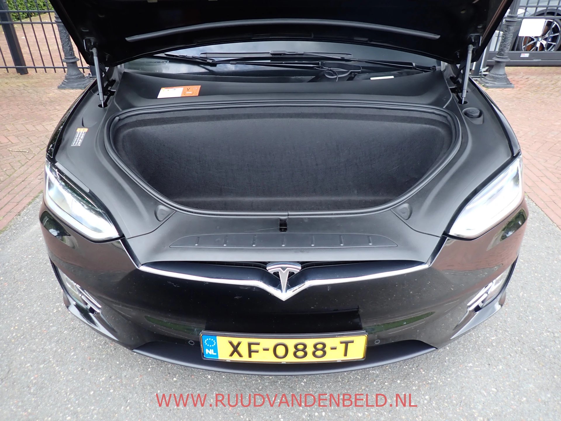 Hoofdafbeelding Tesla Model X