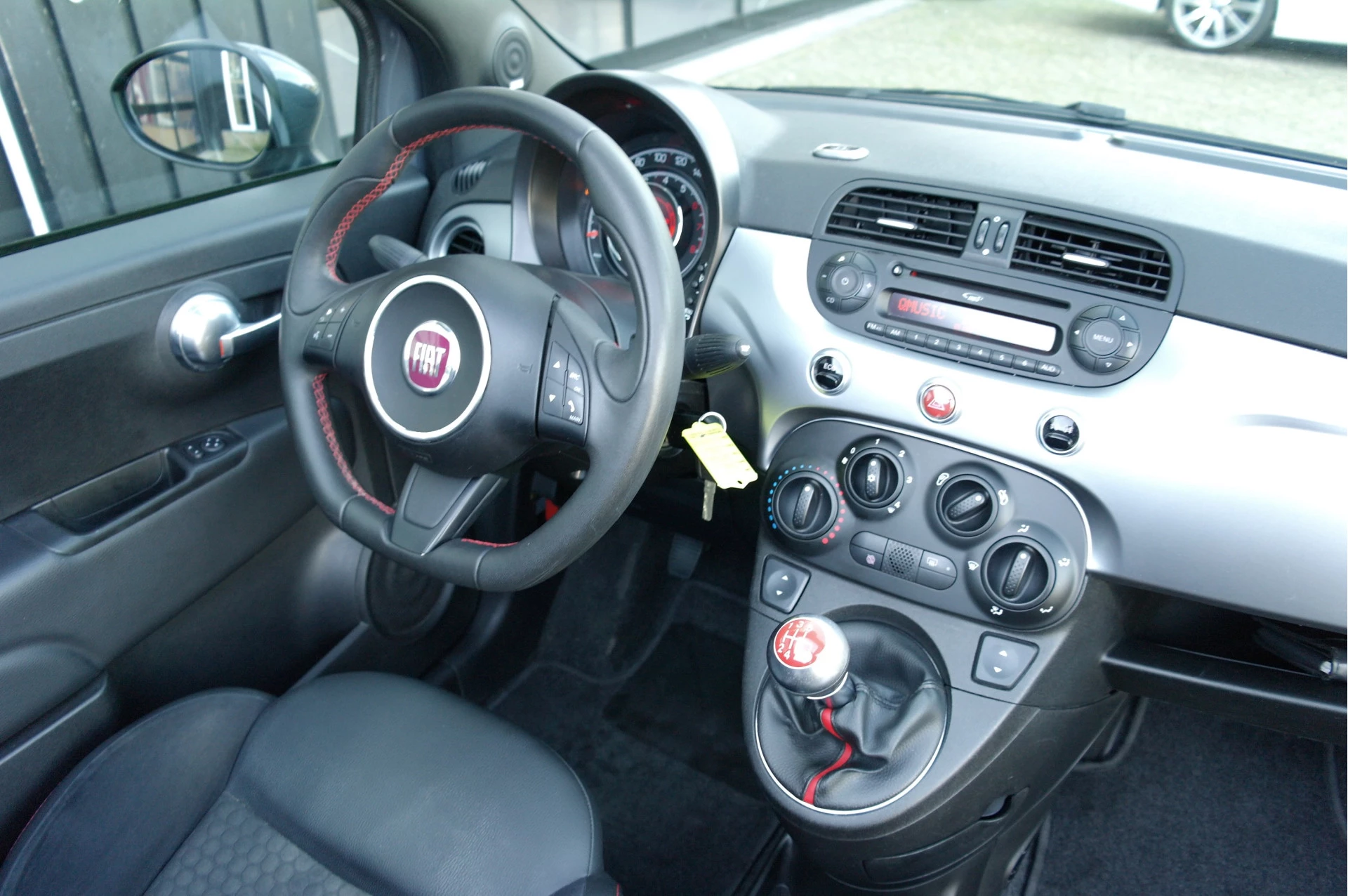 Hoofdafbeelding Fiat 500C