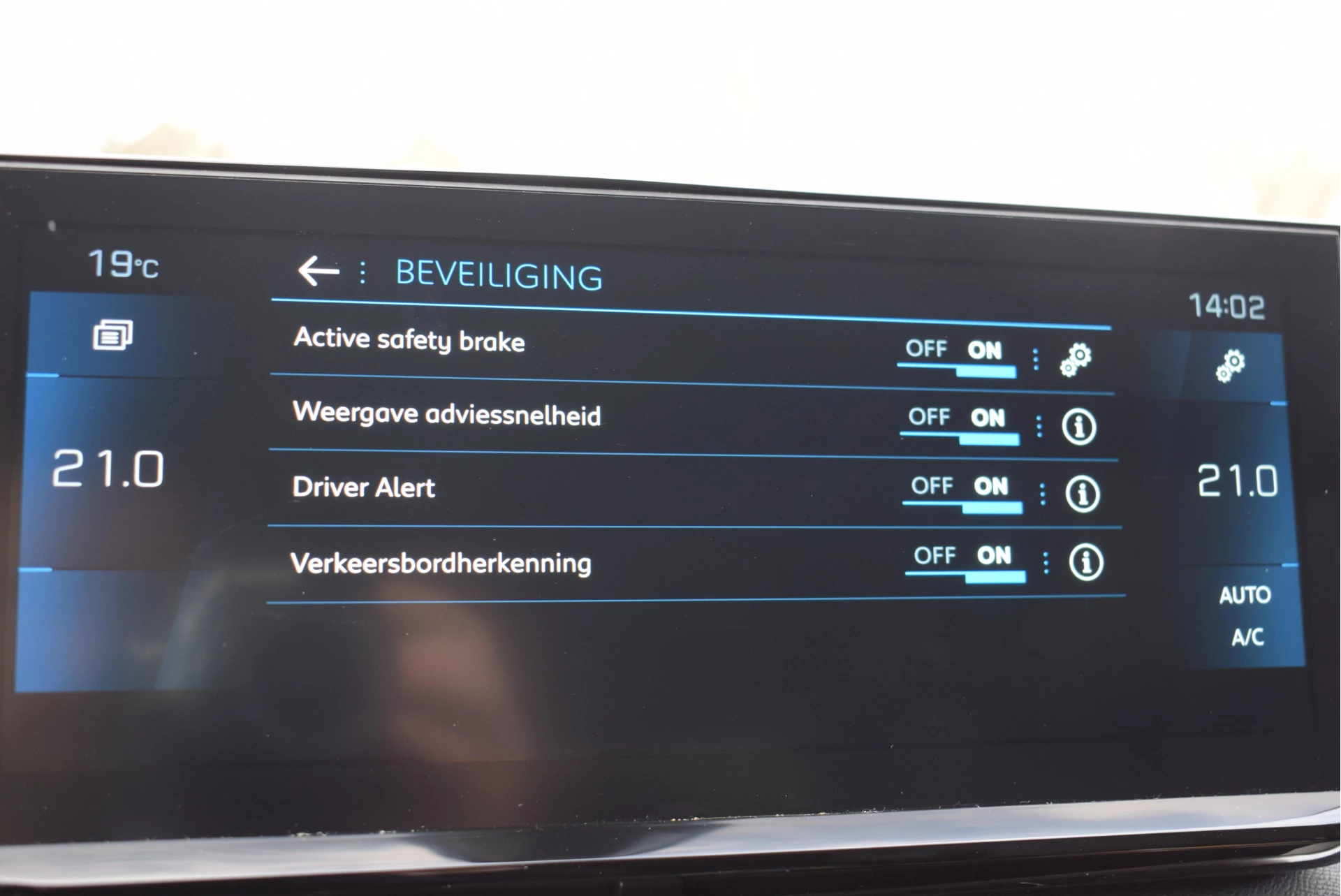 Hoofdafbeelding Peugeot 5008