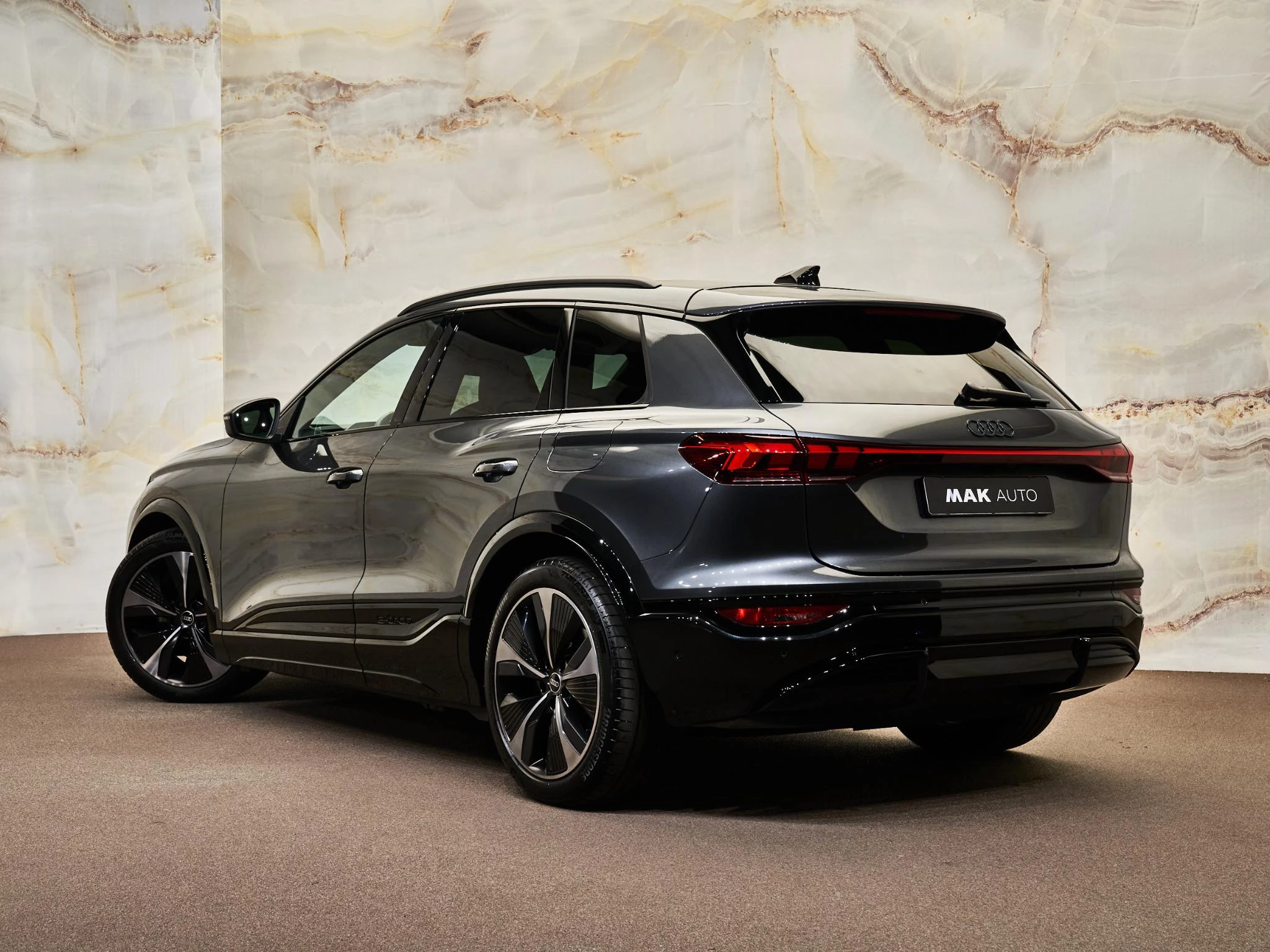 Hoofdafbeelding Audi SQ6 e-tron