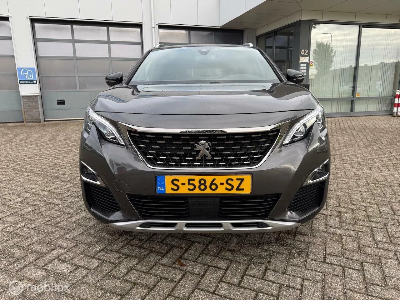 Hoofdafbeelding Peugeot 5008