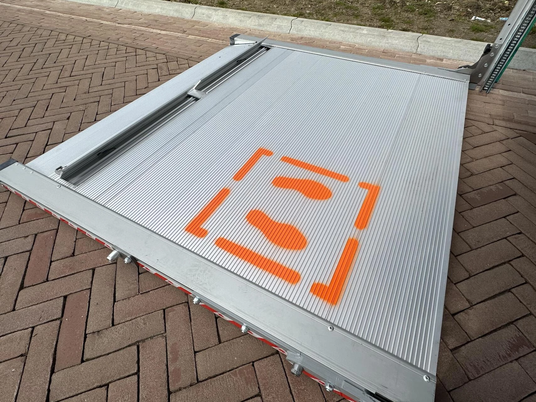 Hoofdafbeelding Cenntro Logistar 200