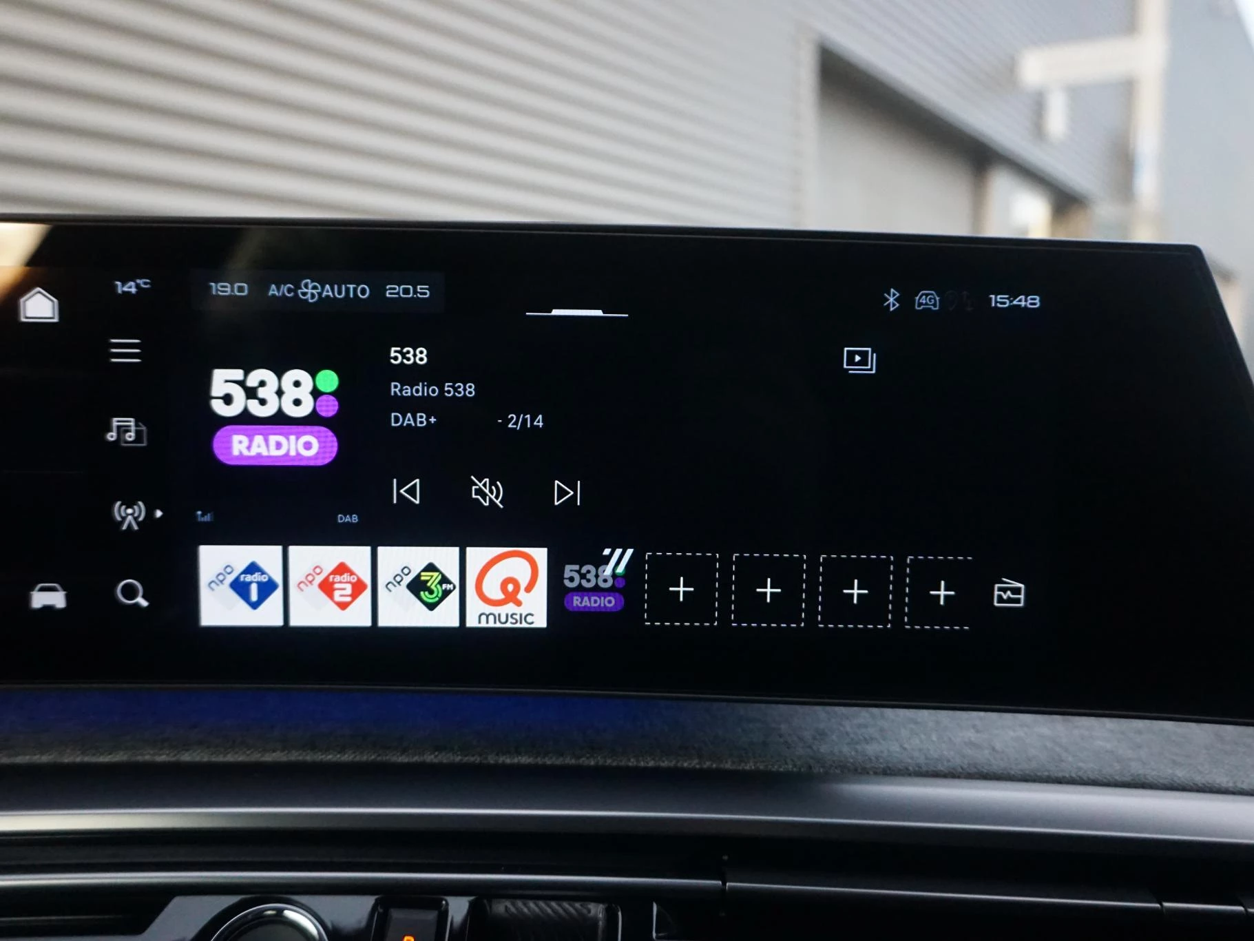 Hoofdafbeelding Peugeot e-3008