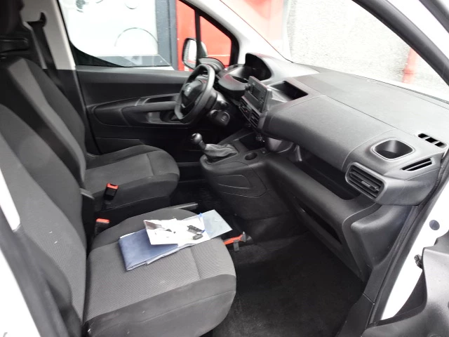 Hoofdafbeelding Peugeot Partner