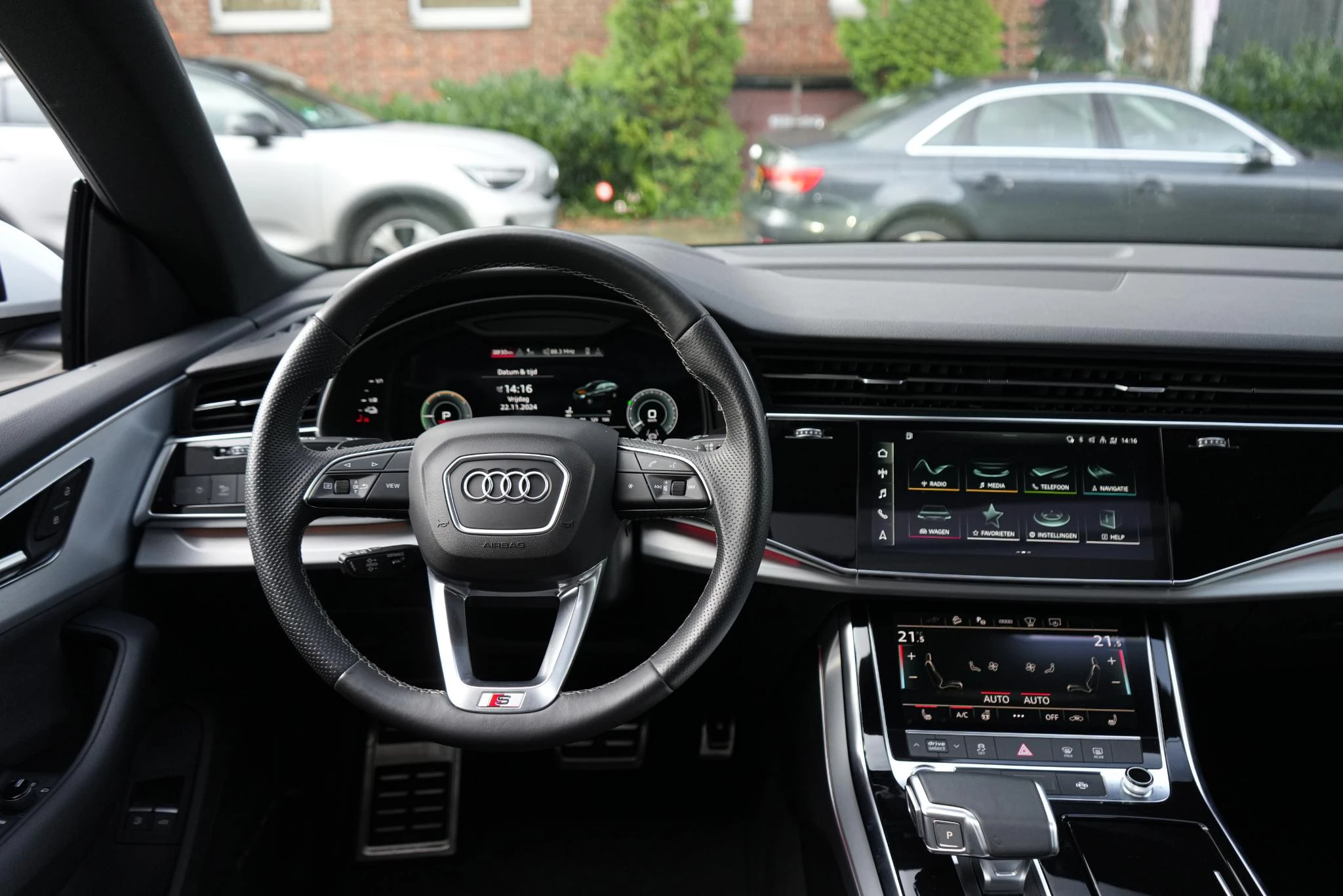 Hoofdafbeelding Audi Q8