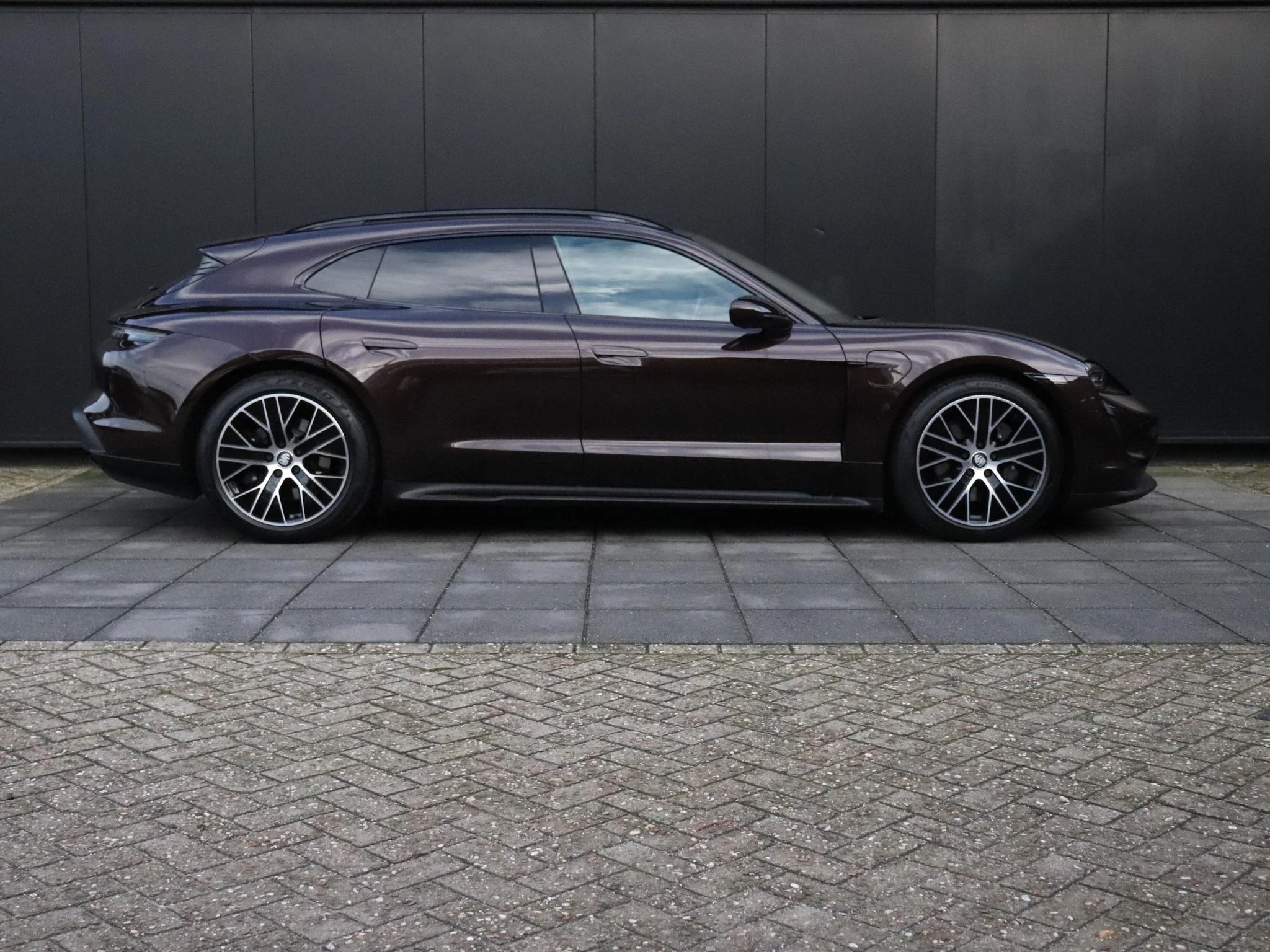 Hoofdafbeelding Porsche Taycan