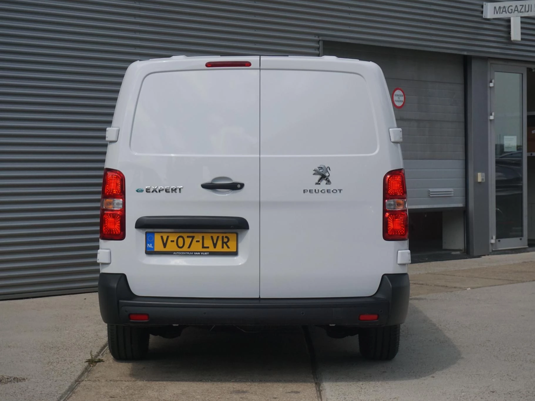 Hoofdafbeelding Peugeot e-Expert
