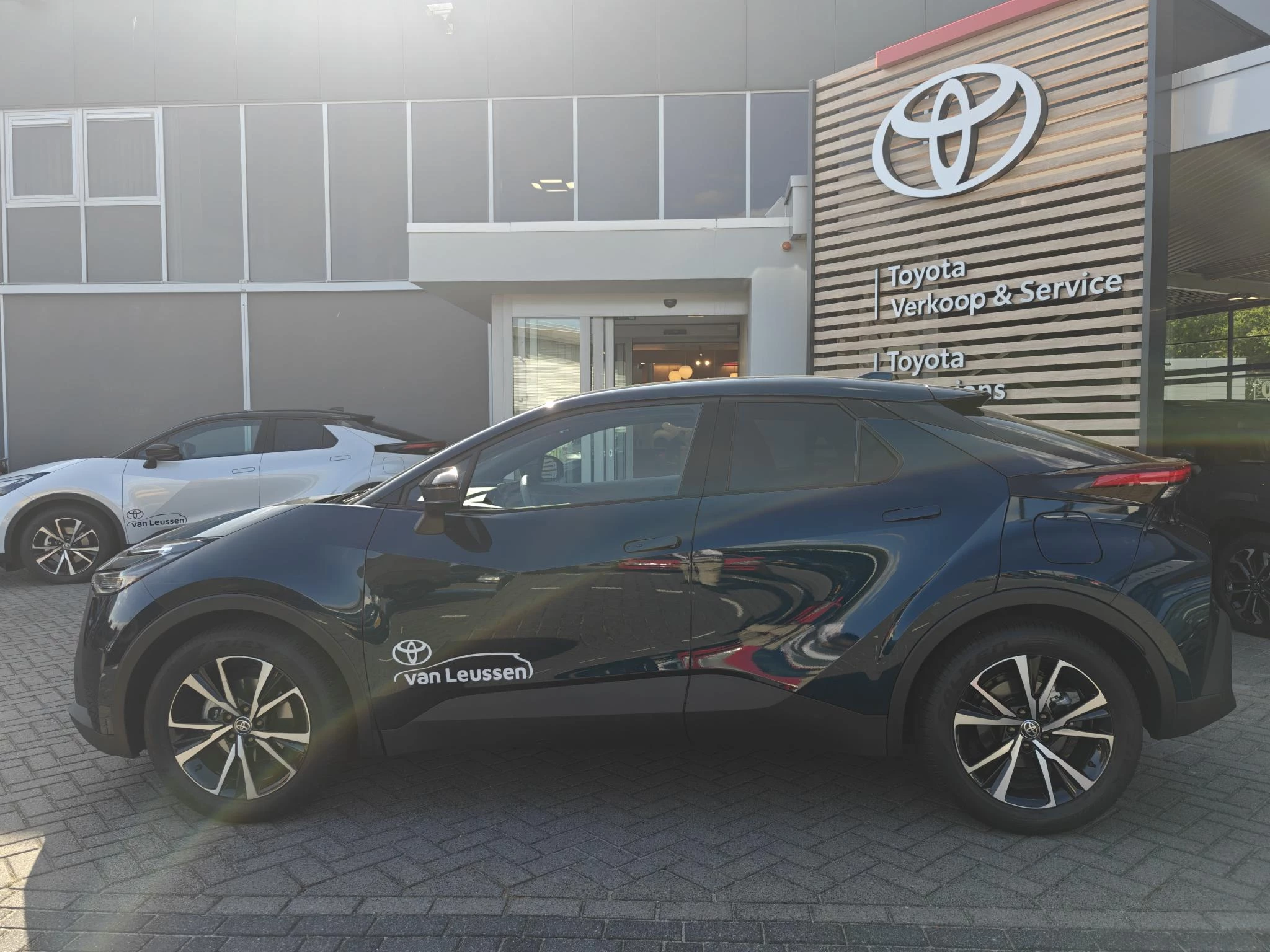 Hoofdafbeelding Toyota C-HR