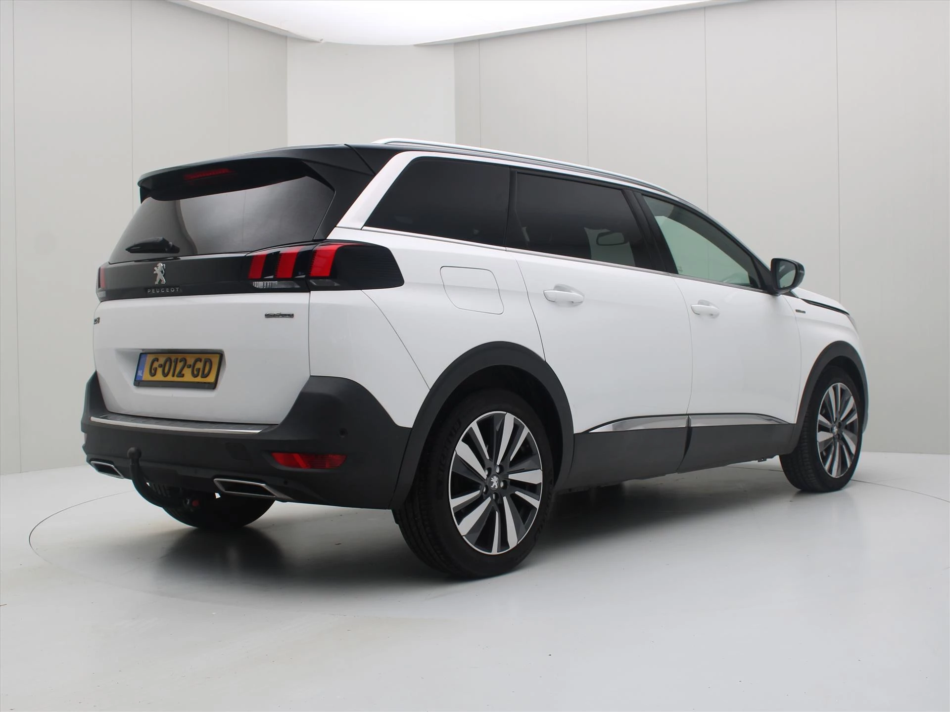 Hoofdafbeelding Peugeot 5008